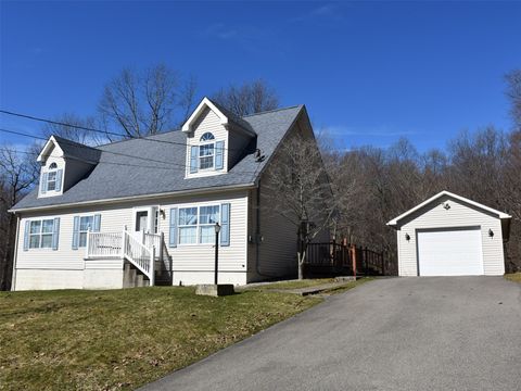 Homes For Sale - 906 Erie Street<br/> Saegertown, PA 16433