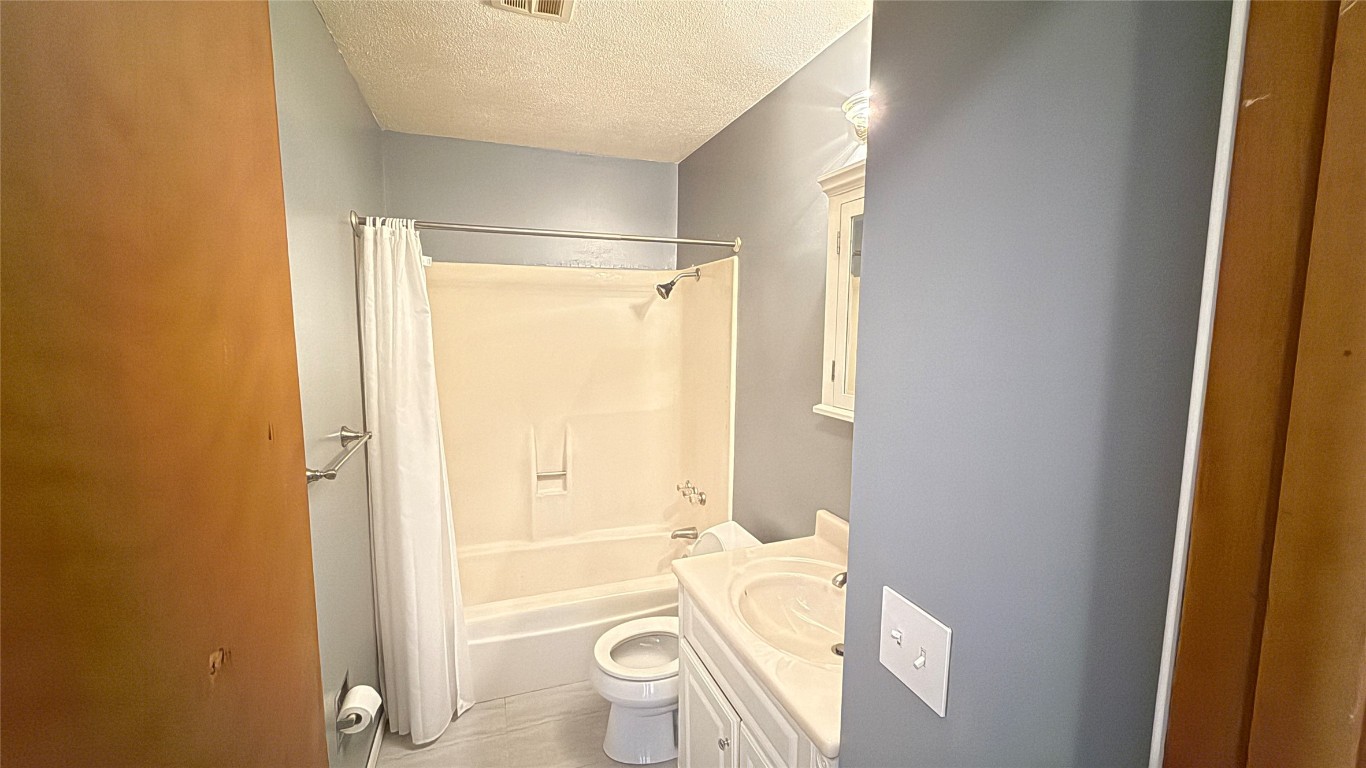 2527 E 26th Street, Erie, Pennsylvania image 19