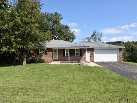 Homes For Sale - 26768 Deckards Road<br/> Cochranton, PA 16314