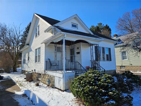 Photo for 953 E 33RD Street