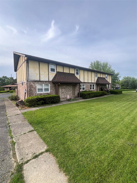 Apartment For Rent - 3861 Lancaster Road #3<br/> Erie County, Erie, PA 16506