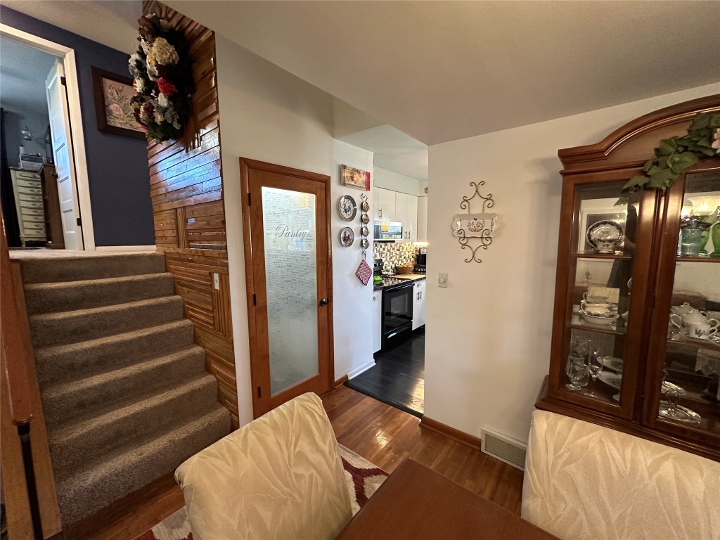 1335 W 40th Street, Erie, Pennsylvania image 13