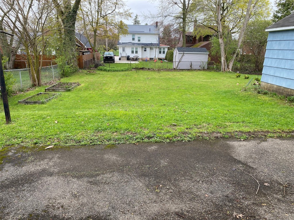 3927 Wood Street, Erie, Pennsylvania image 2