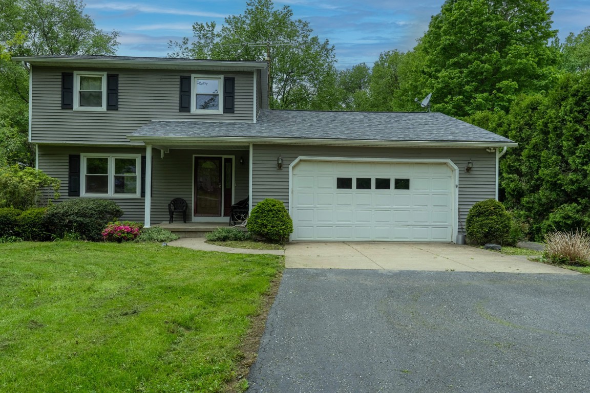 11144 Firethorn Road, Erie, Pennsylvania image 2