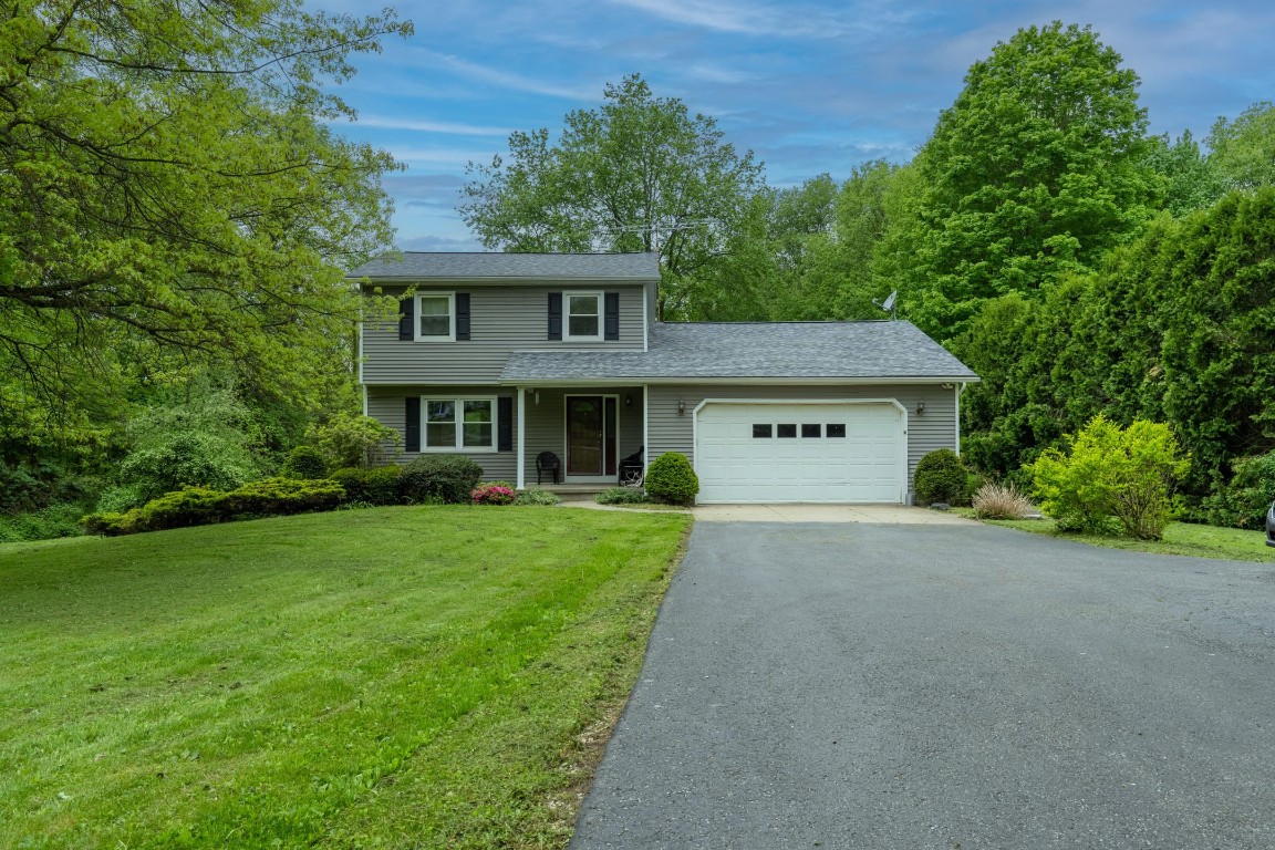 11144 Firethorn Road, Erie, Pennsylvania image 1