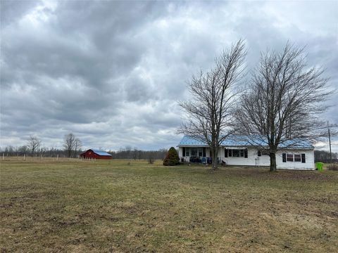 Homes For Sale - 22197 S Beaver Road<br/> Conneautville, PA 16406