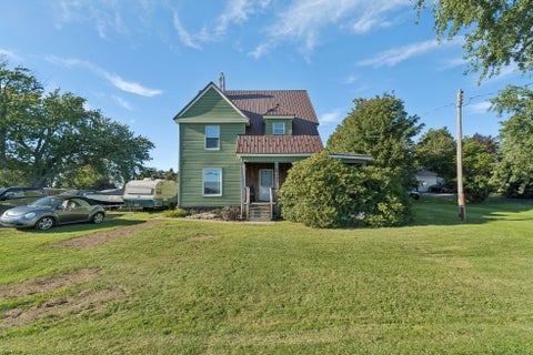 Homes For Sale - 10262 E Lake Road<br/> Erie County, North East, PA 16428