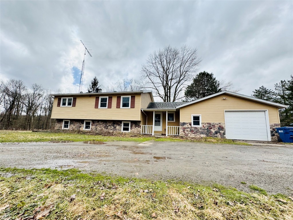 12048 Arbuckle Road, Union City, Pennsylvania image 2