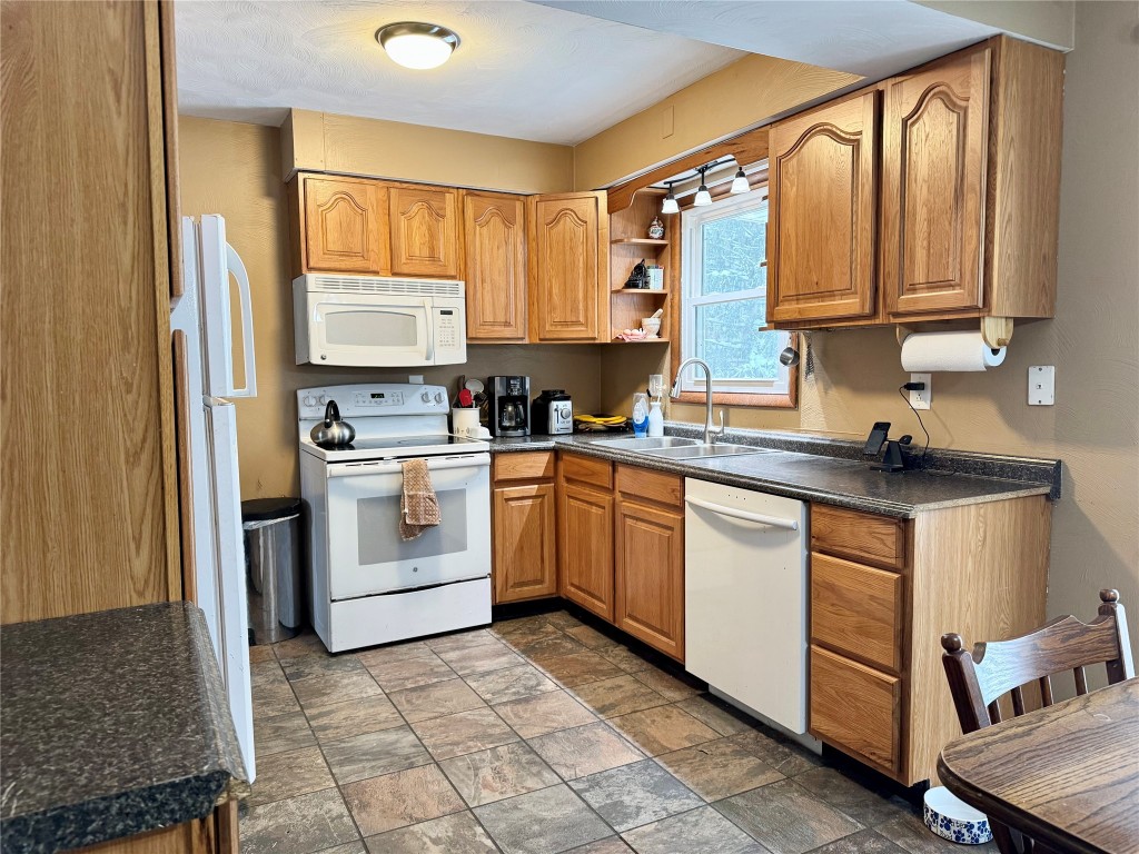 12048 Arbuckle Road, Union City, Pennsylvania image 6