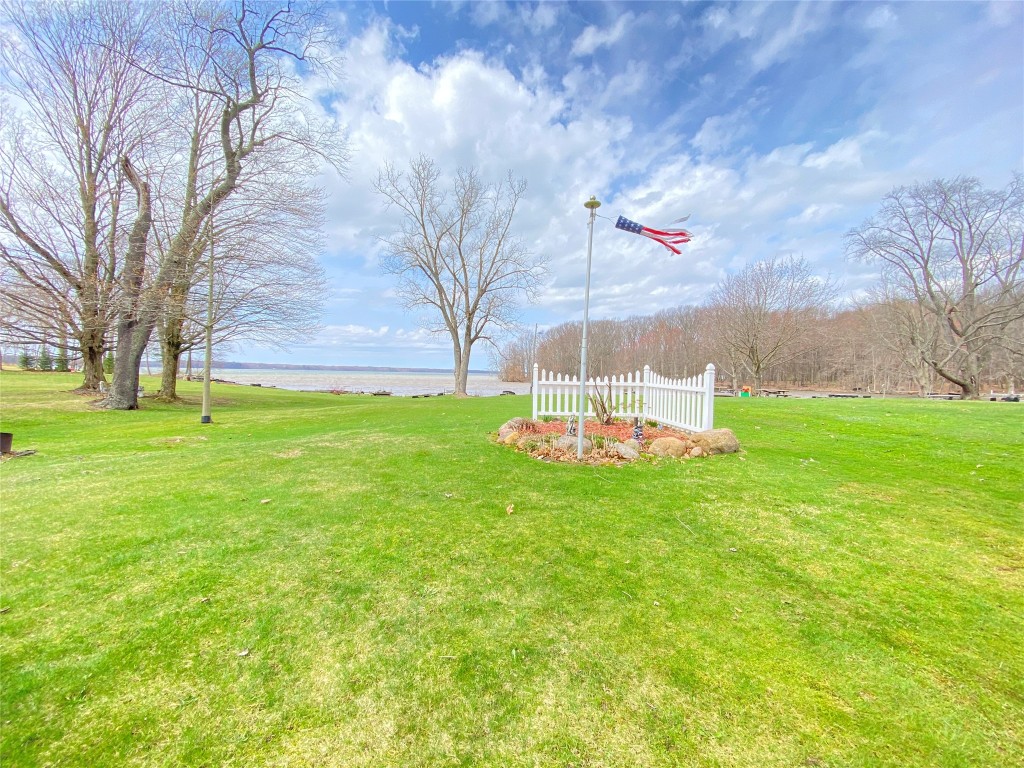 7005 North Drive, Jamestown, Pennsylvania image 9