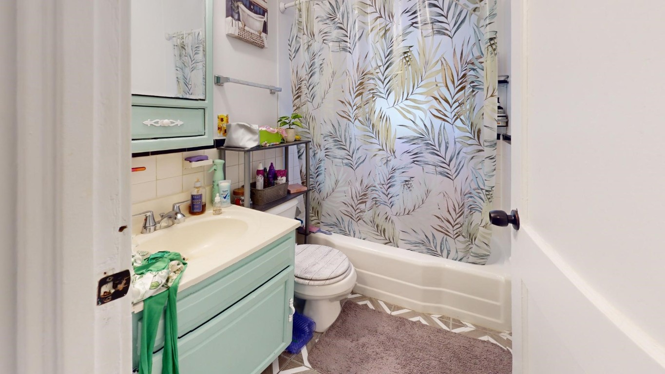 1816 W 24th Street, Erie, Pennsylvania image 22