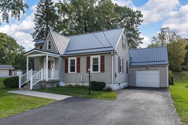 5831 E LAKE RD, ERIE, PA 16511 - Image 9fca5f663e9cf786f852900c56a7aed6/1432437675