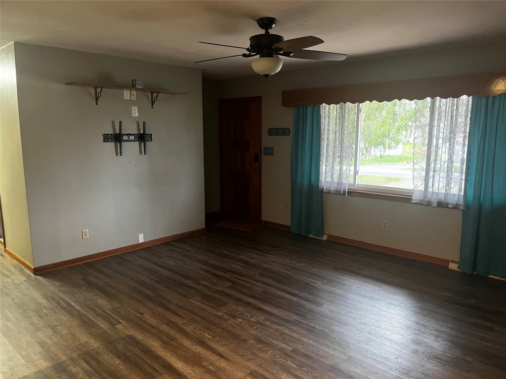 12361 Lakeside Drive, Conneaut Lake, Pennsylvania image 10