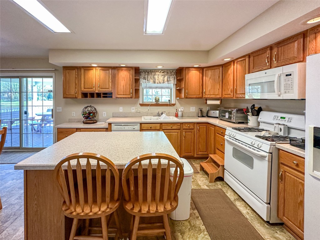 9874 Seneca Trail, Linesville, Pennsylvania image 7