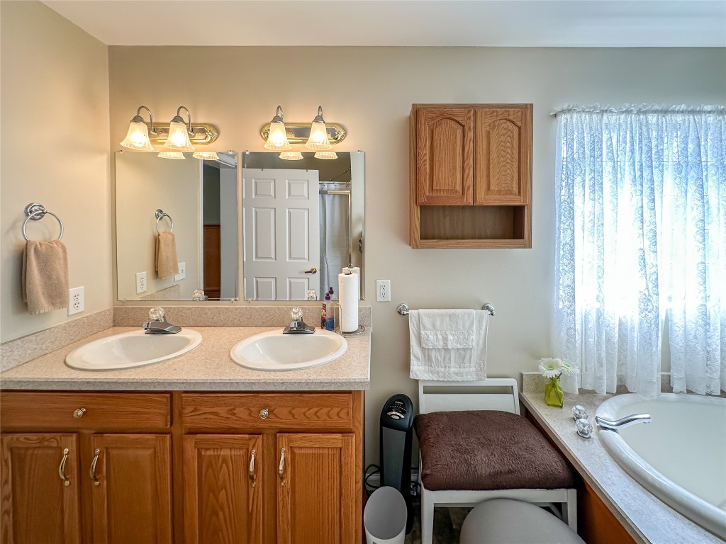 9874 Seneca Trail, Linesville, Pennsylvania image 24