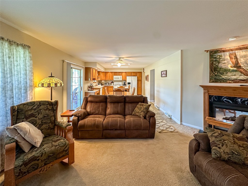 9874 Seneca Trail, Linesville, Pennsylvania image 13