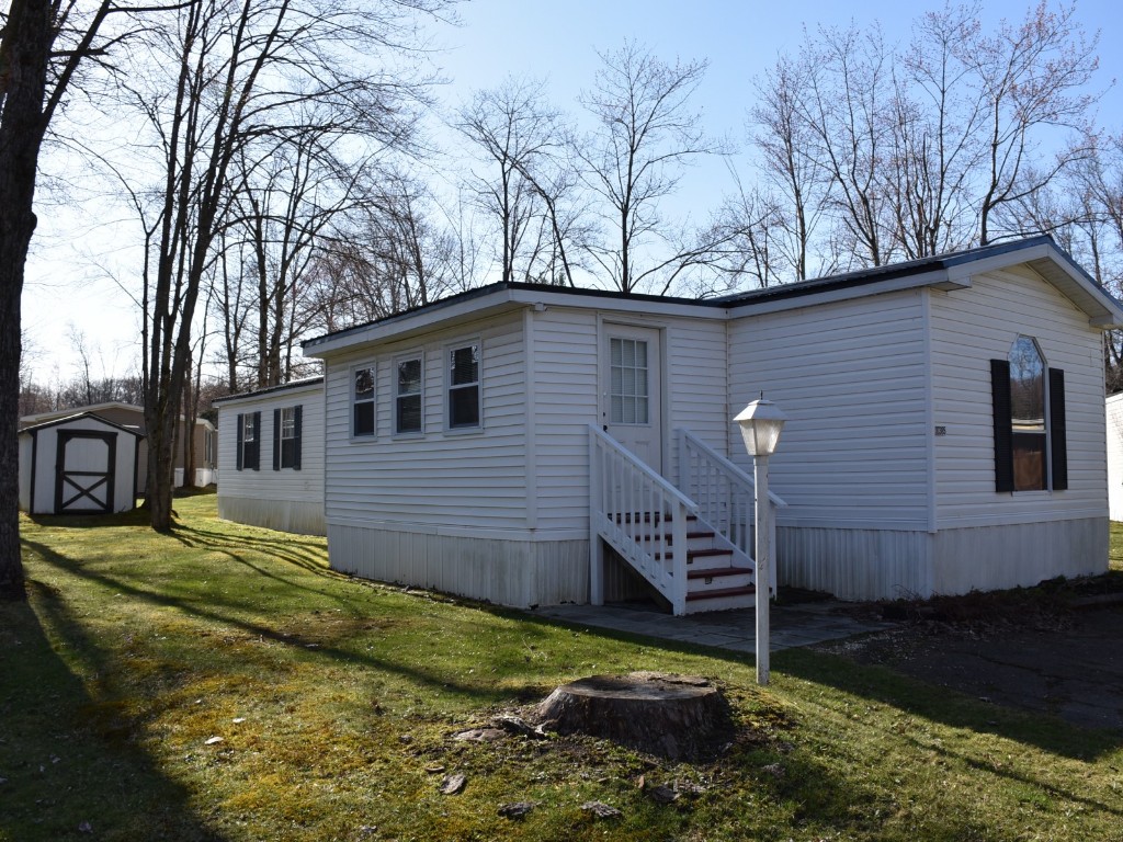 10385 Center Drive, Meadville, Pennsylvania image 1
