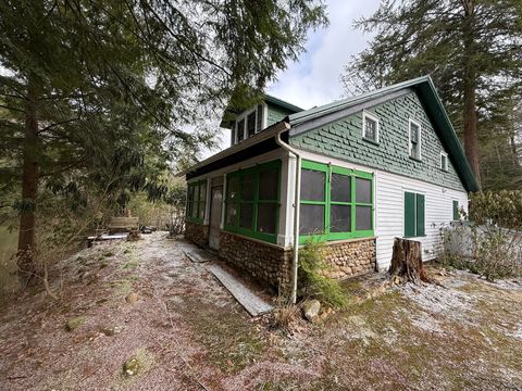 Homes For Sale - 39407 Schoppert Drive<br/> Crawford County, Centerville, PA 16404
