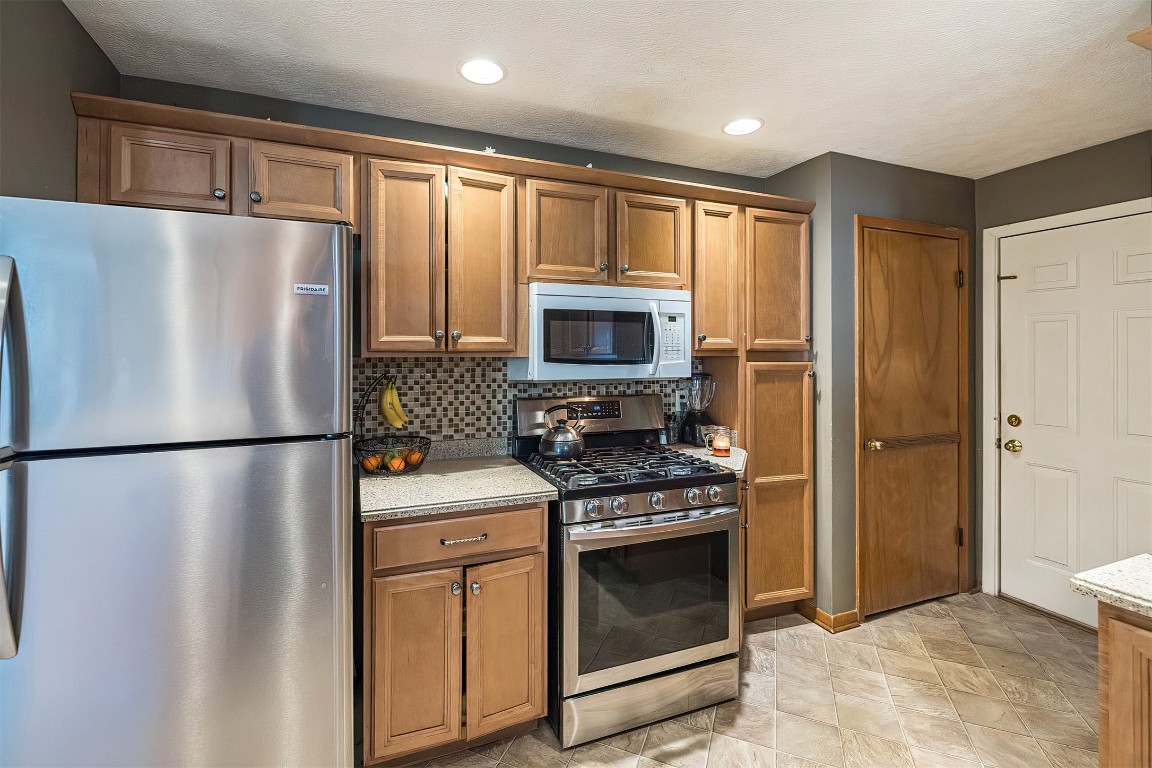 1944 W 36th Street, Erie, Pennsylvania image 8