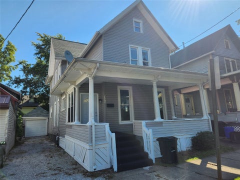 Photo for 905 WALNUT Street