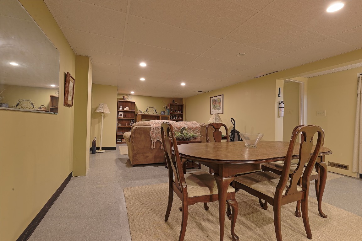 3573 Dennis Avenue, Fairview, Pennsylvania image 27