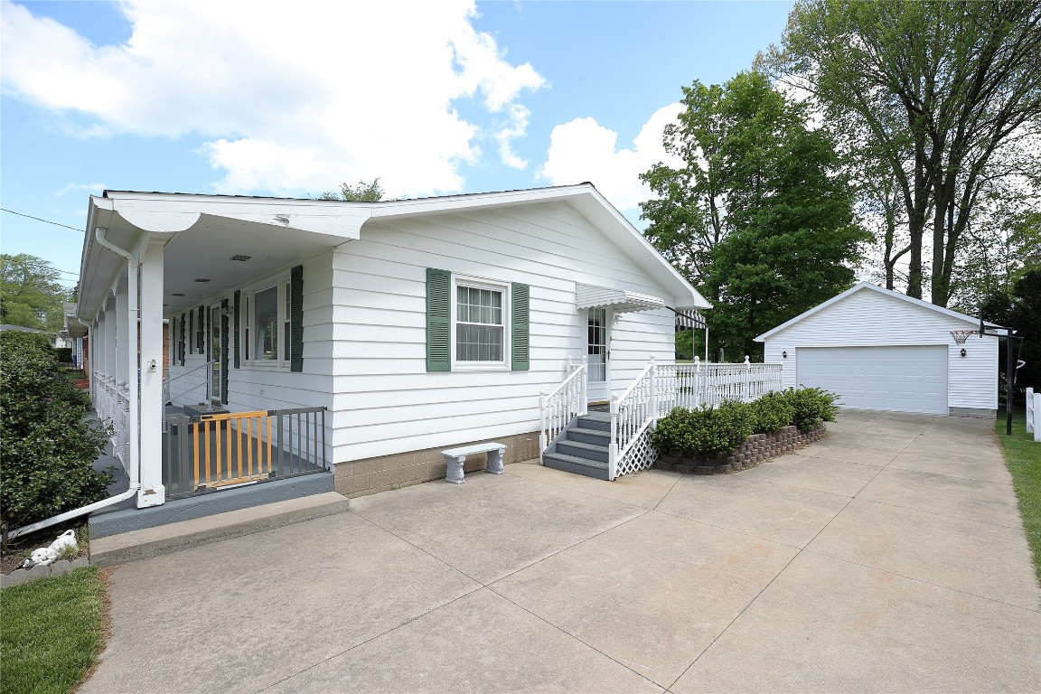 3573 Dennis Avenue, Fairview, Pennsylvania image 2