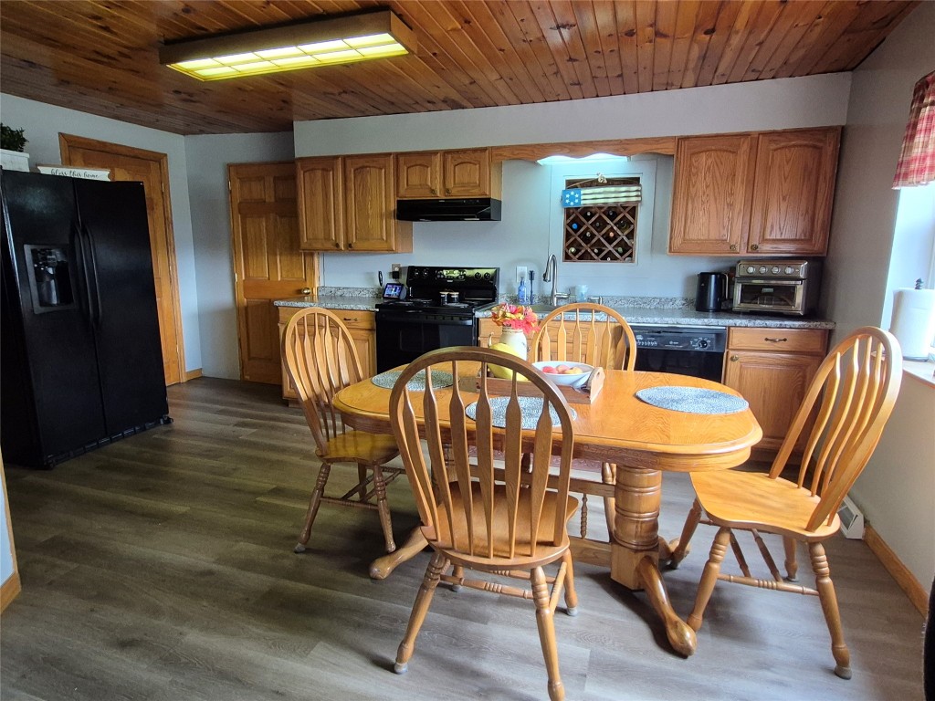 540 Water Street, Conneaut Lake, Pennsylvania image 5