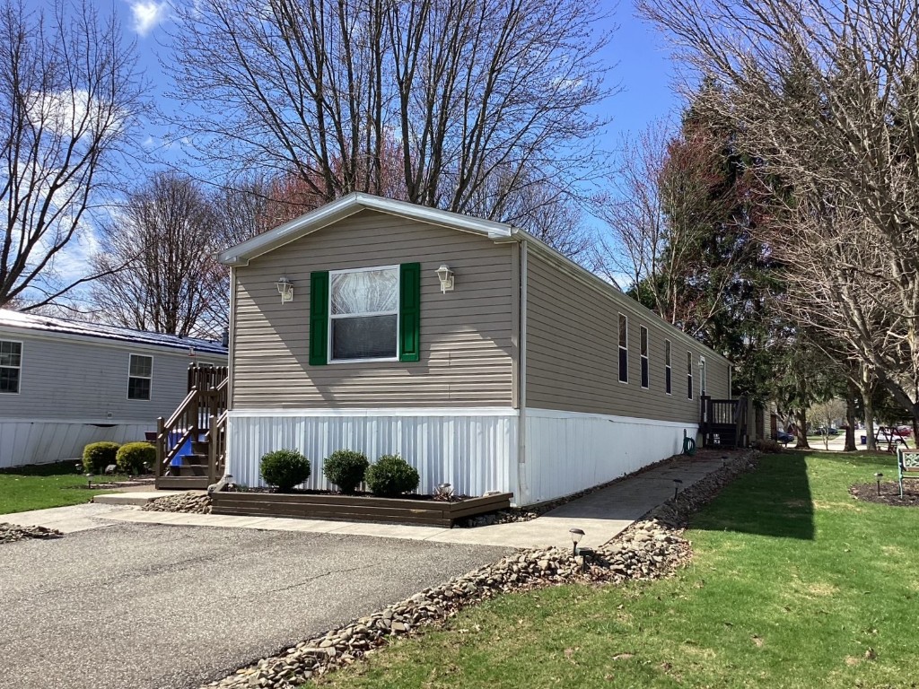 7370 Holly Dale Drive, Erie, Pennsylvania image 28