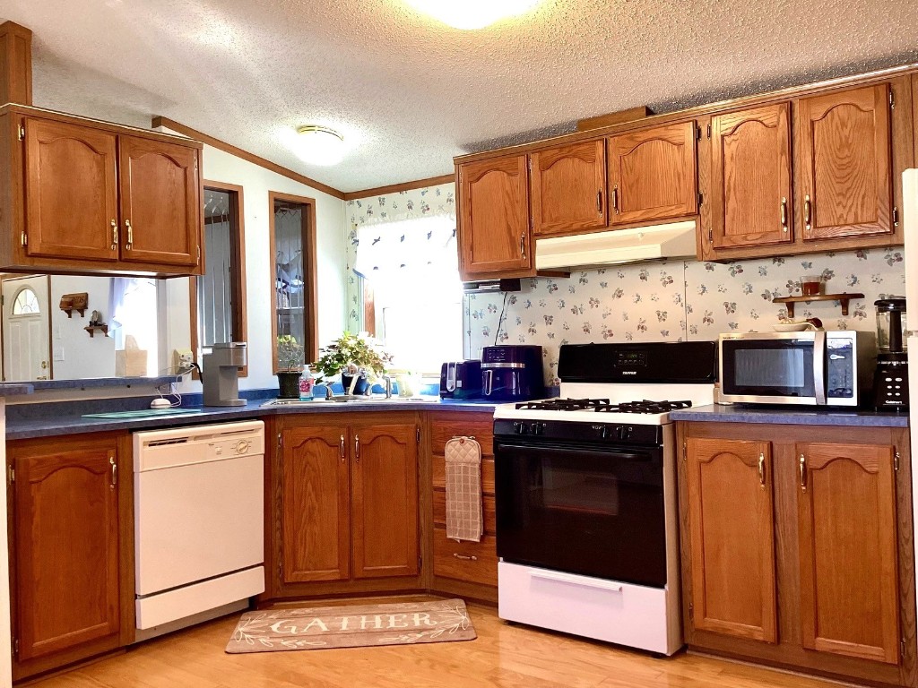 7370 Holly Dale Drive, Erie, Pennsylvania image 11
