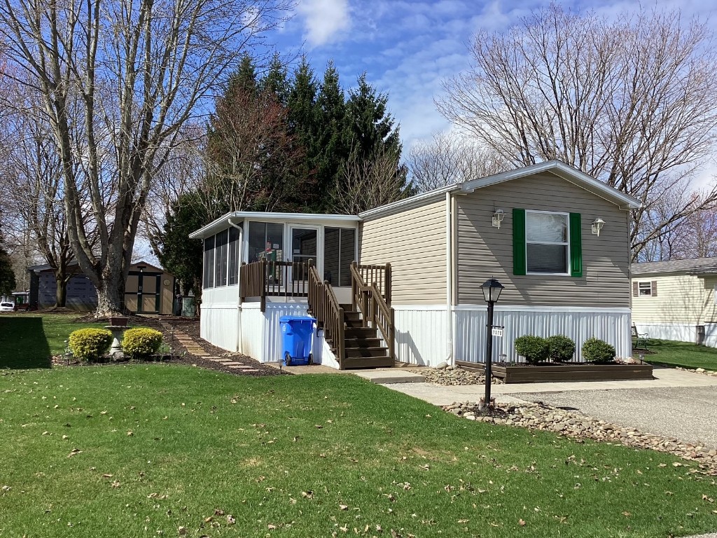 7370 Holly Dale Drive, Erie, Pennsylvania image 1