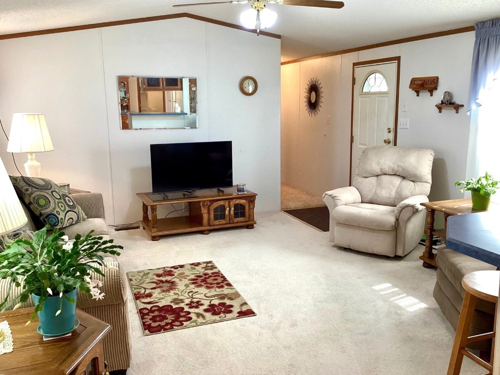 7370 Holly Dale Drive, Erie, Pennsylvania image 5