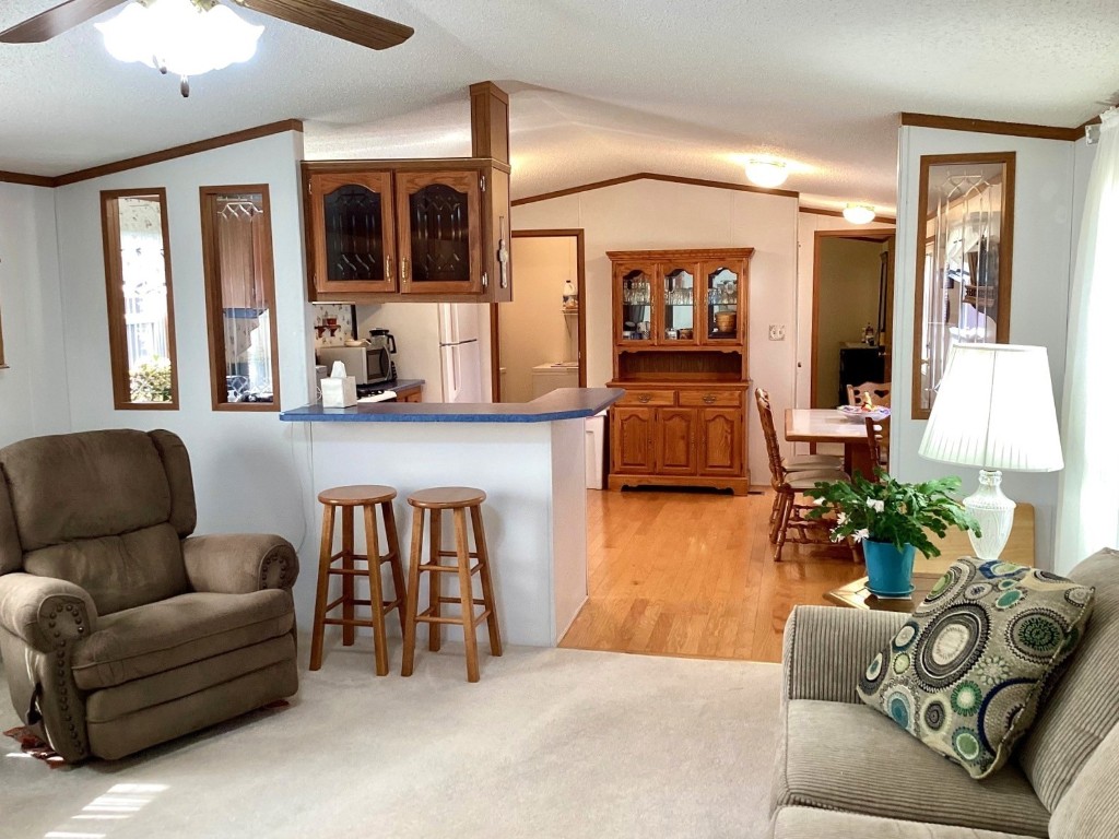 7370 Holly Dale Drive, Erie, Pennsylvania image 8