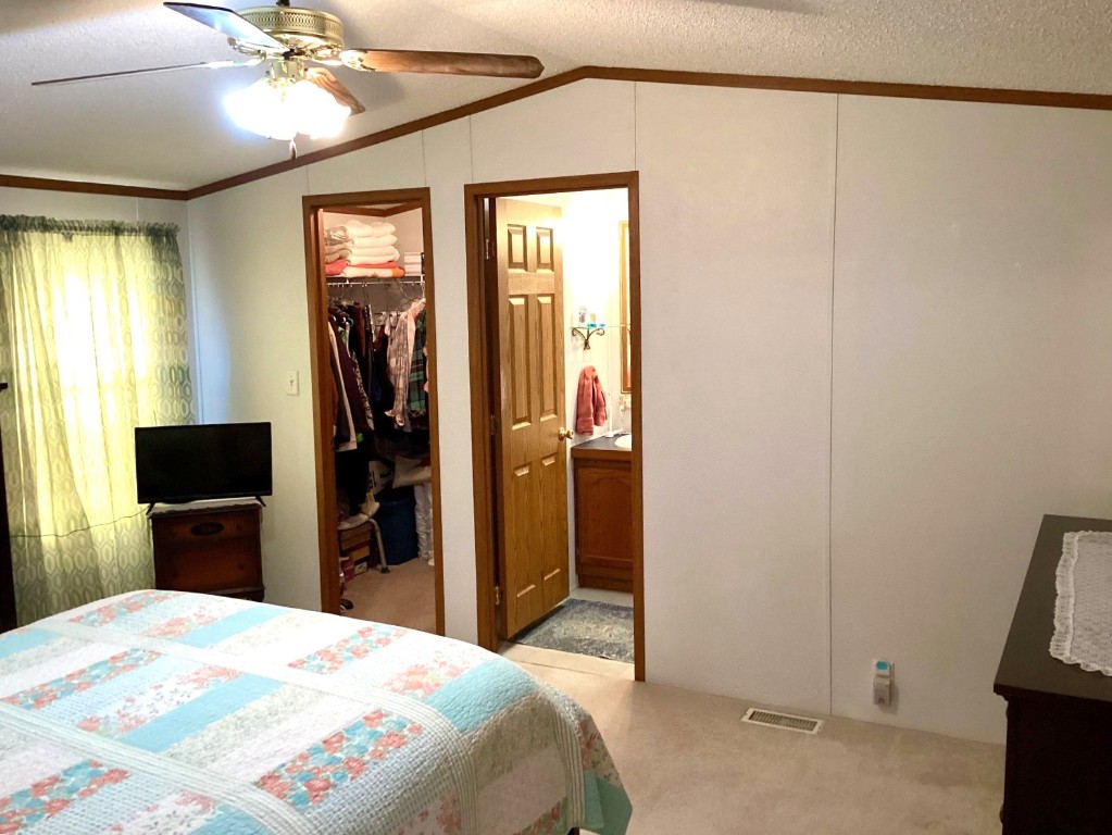 7370 Holly Dale Drive, Erie, Pennsylvania image 17