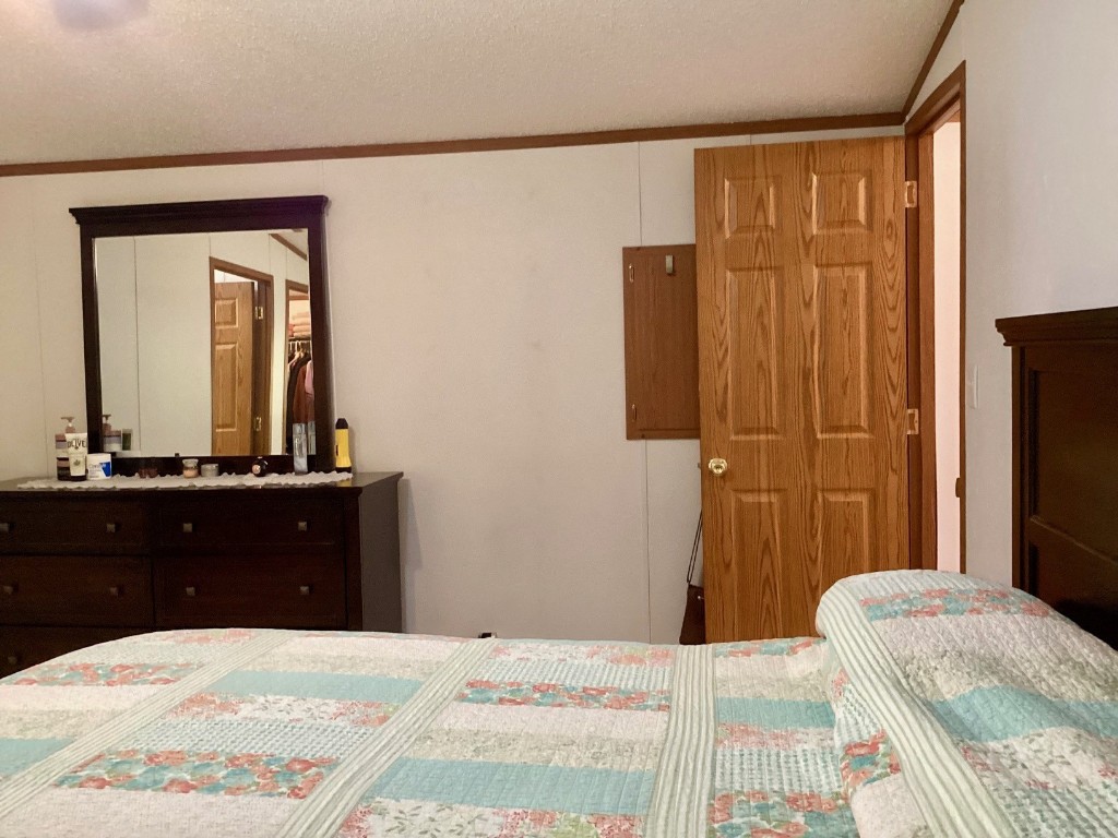7370 Holly Dale Drive, Erie, Pennsylvania image 18
