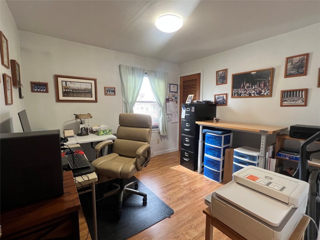 517 Strathmore Avenue, Erie, Pennsylvania image 10