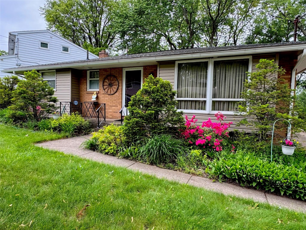1426 W 45th Street, Erie, Pennsylvania image 2