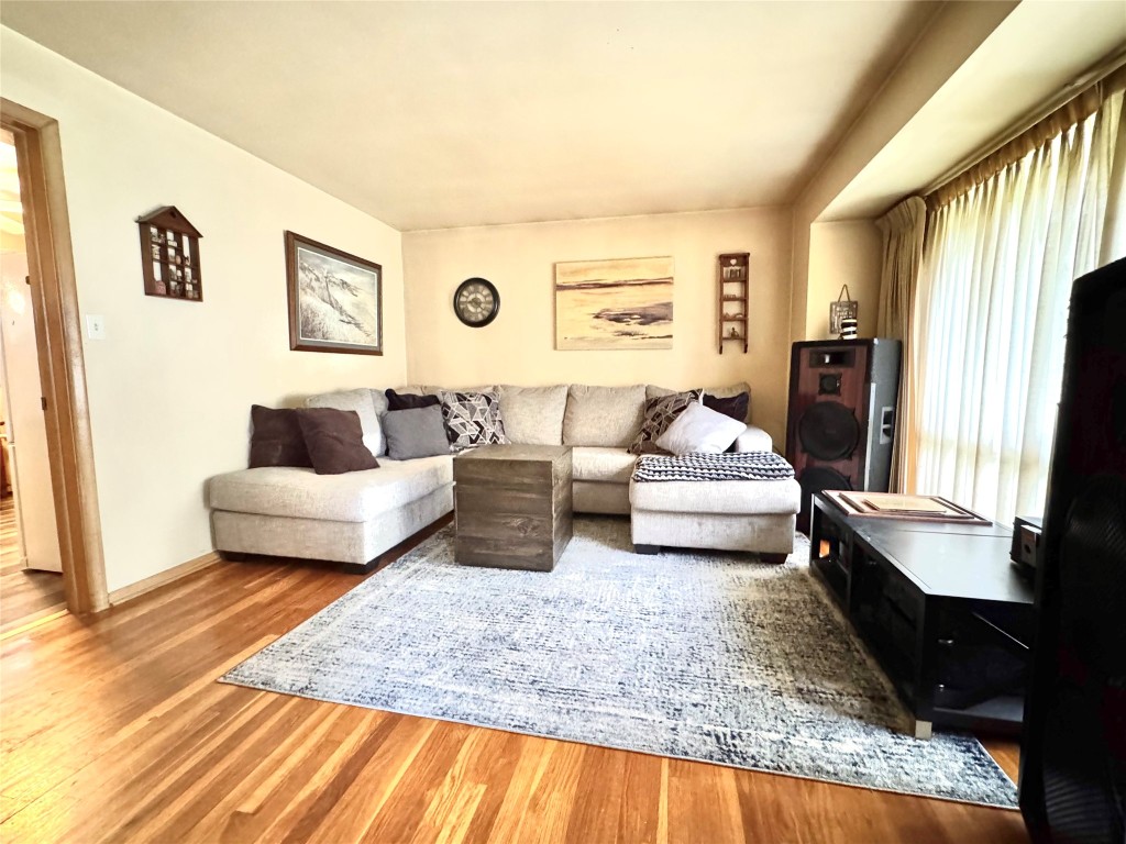 1426 W 45th Street, Erie, Pennsylvania image 5