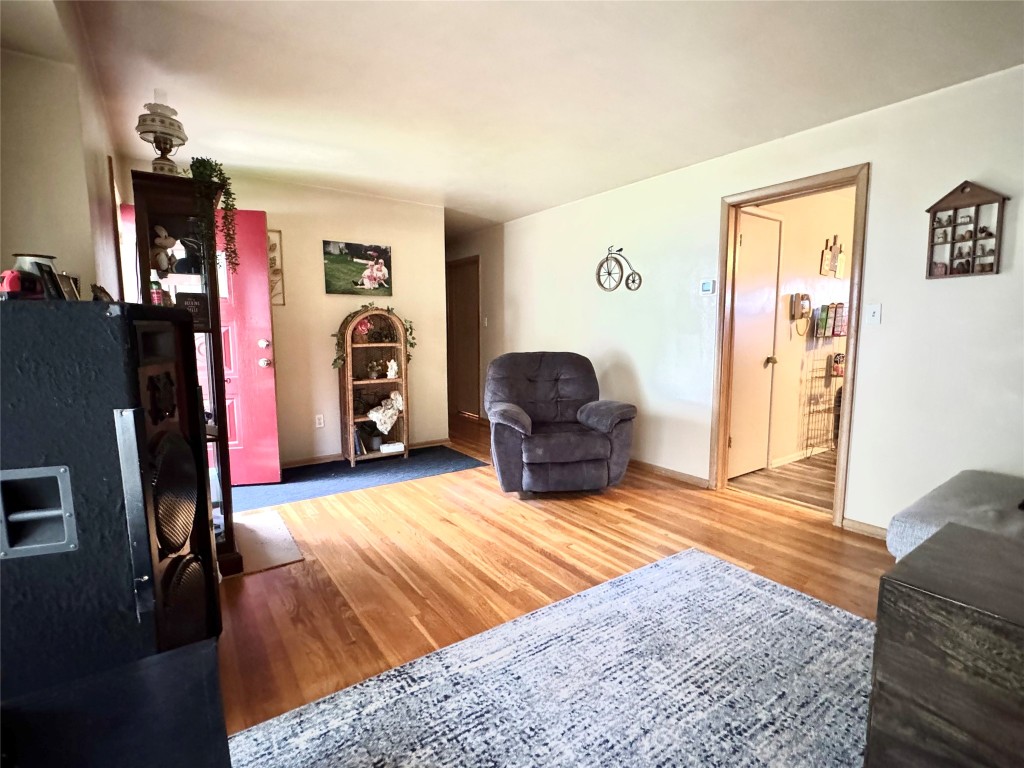 1426 W 45th Street, Erie, Pennsylvania image 10