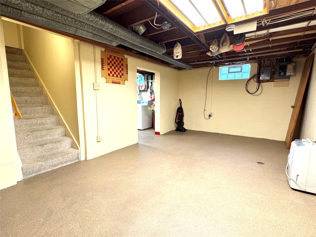1426 W 45th Street, Erie, Pennsylvania image 25