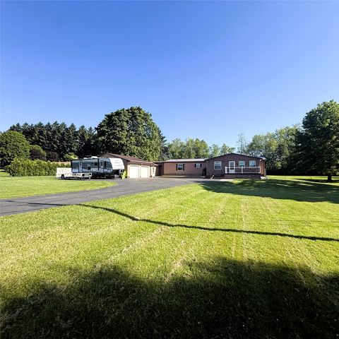 Mobile Home For Sale - 17136 Semerad Road<br/> Meadville, PA 16335