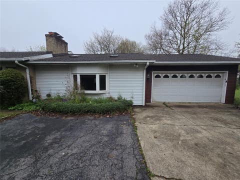 Apartment For Sale - 4720 Lawndale Drive<br/> Erie, PA 16506