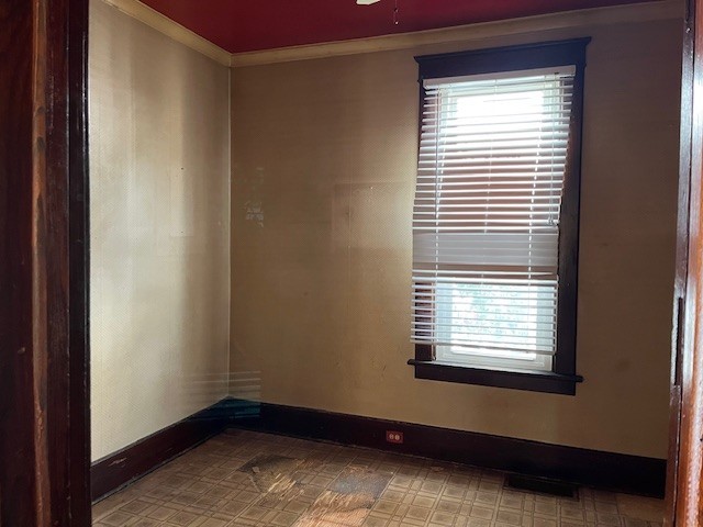 1023 W 28th Street, Erie, Pennsylvania image 16