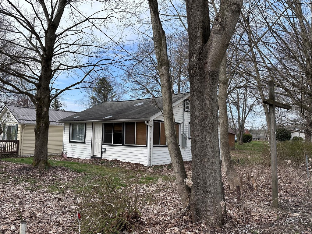 12213 Mantor Street, Conneaut Lake, Pennsylvania image 2