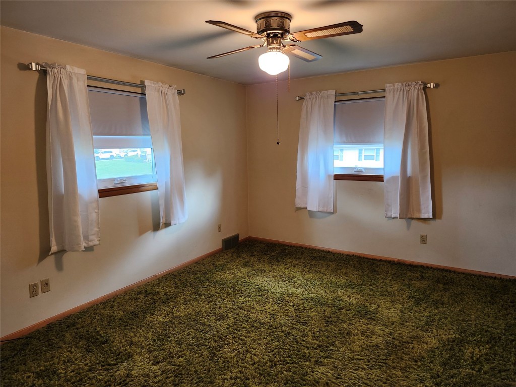 5455 Heidt Avenue, Erie, Pennsylvania image 19