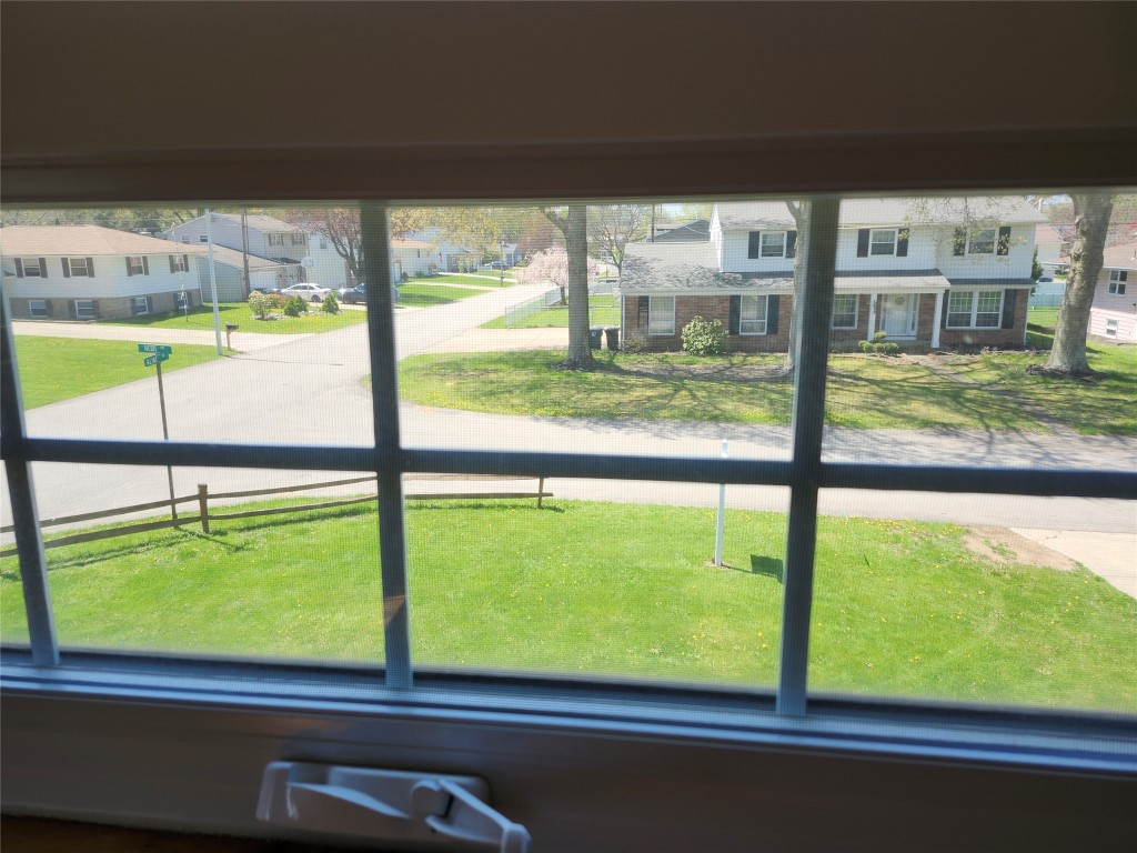 5455 Heidt Avenue, Erie, Pennsylvania image 27