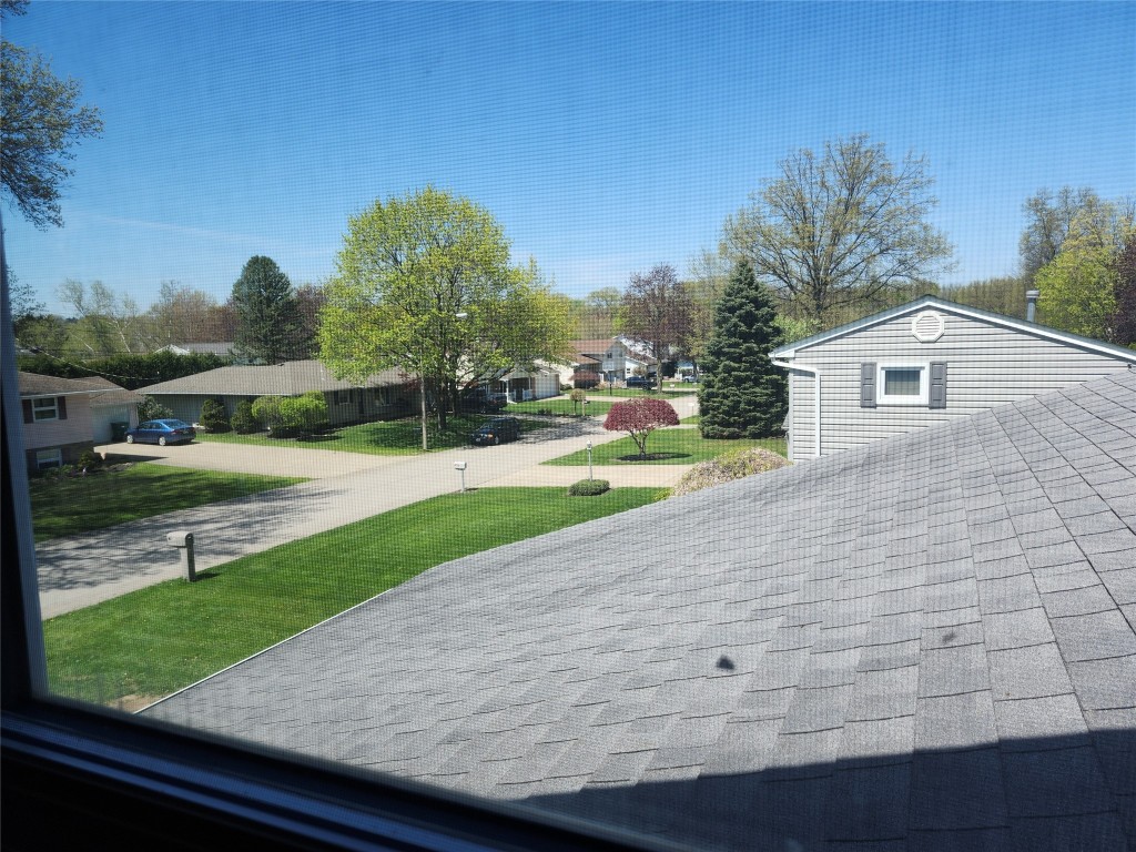 5455 Heidt Avenue, Erie, Pennsylvania image 29