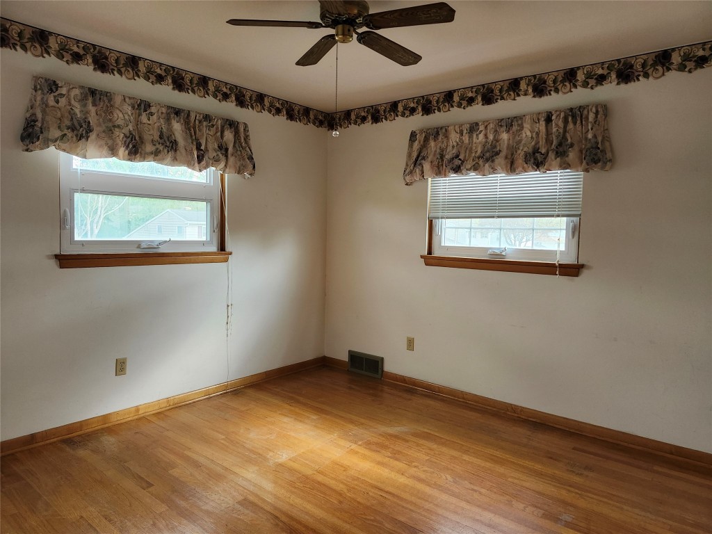 5455 Heidt Avenue, Erie, Pennsylvania image 22