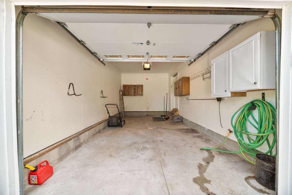 2671 E 33rd Street, Erie, Pennsylvania image 30