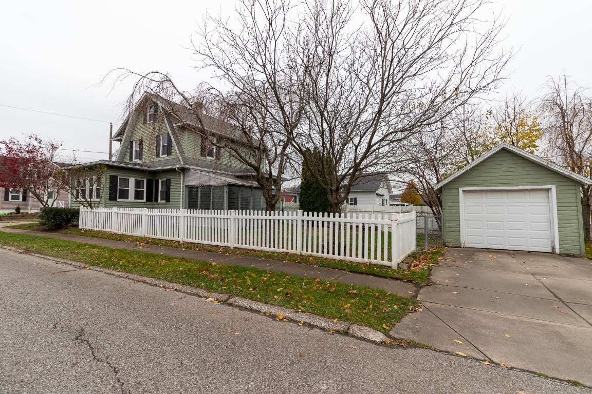 1402 W 31st Street, Erie, Pennsylvania image 33