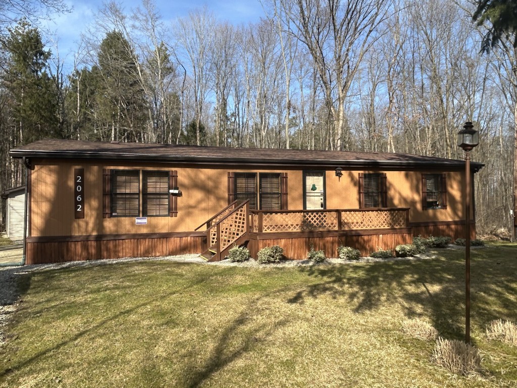 2062 Erin Avenue, Linesville, Pennsylvania image 1